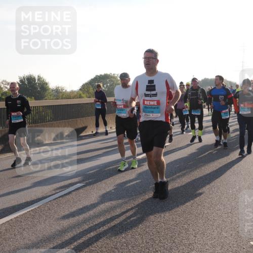 03.10.2025 - Köhlbrandbrückenlauf Fabian Wolf http://msf.ph/oto/9002739 03.10.2025 09:18:04 Position 3 3236 meine-sportfotos.de