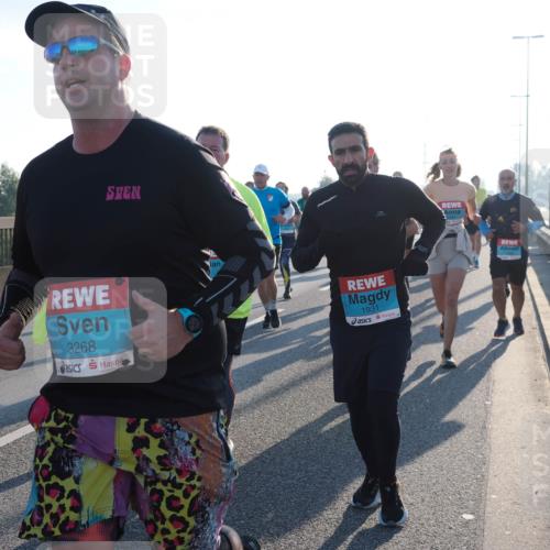 03.10.2025 - Köhlbrandbrückenlauf Fabian Wolf http://msf.ph/oto/9003196 03.10.2025 09:18:14 Position 3 3268, 1931 meine-sportfotos.de