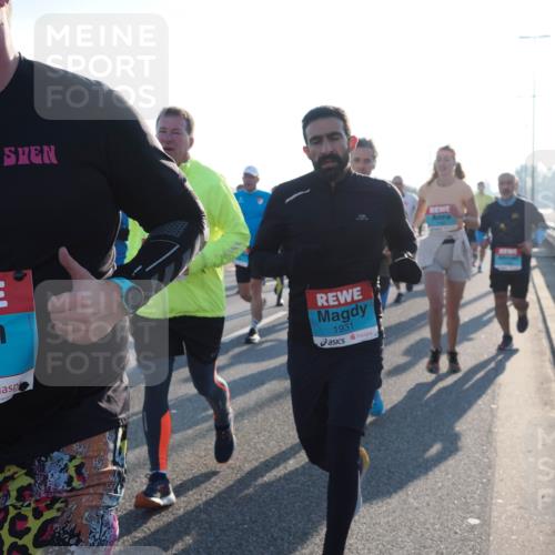 03.10.2025 - Köhlbrandbrückenlauf Fabian Wolf http://msf.ph/oto/9003206 03.10.2025 09:18:14 Position 3 3268, 1931 meine-sportfotos.de