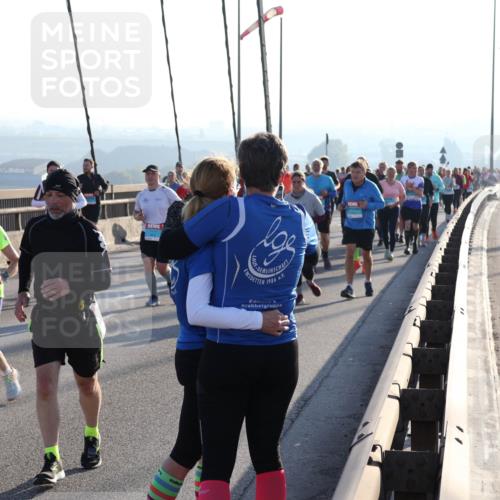 03.10.2025 - Köhlbrandbrückenlauf Julia Fischer http://msf.ph/oto/9003252 03.10.2025 09:29:12 Position 1 3106, 1986 meine-sportfotos.de