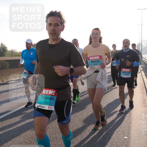 03.10.2025 - Köhlbrandbrückenlauf Fabian Wolf http://msf.ph/oto/9003263 03.10.2025 09:18:15 Position 3 2903, 1437, 1296 meine-sportfotos.de
