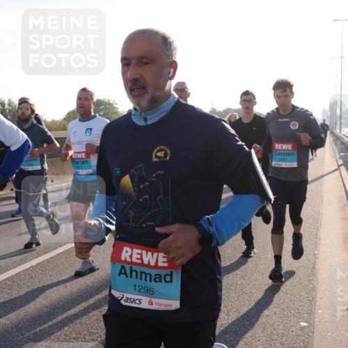 03.10.2025 - Köhlbrandbrückenlauf Fabian Wolf http://msf.ph/oto/9003338 03.10.2025 09:18:17 Position 3 1508, 3071, 2024, 1296, 2587 meine-sportfotos.de