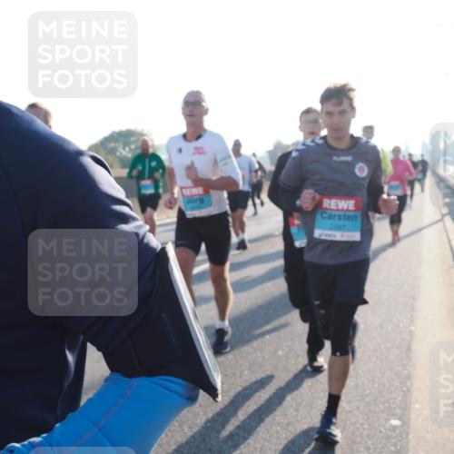 03.10.2025 - Köhlbrandbrückenlauf Fabian Wolf http://msf.ph/oto/9003345 03.10.2025 09:18:17 Position 3 2587 meine-sportfotos.de