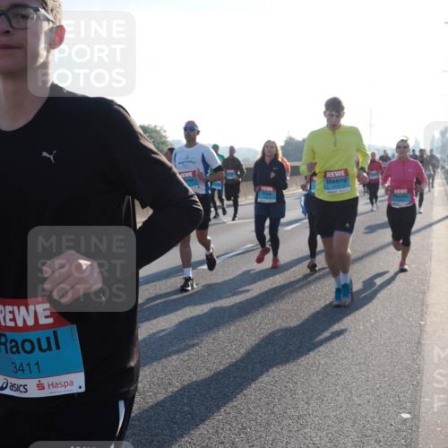03.10.2025 - Köhlbrandbrückenlauf Fabian Wolf http://msf.ph/oto/9003398 03.10.2025 09:18:18 Position 3 3411, 1111 meine-sportfotos.de