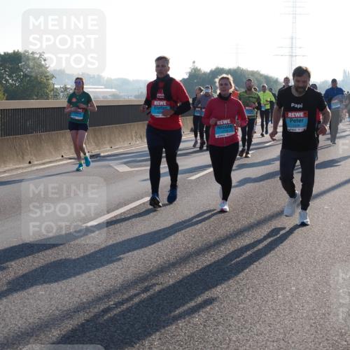 03.10.2025 - Köhlbrandbrückenlauf Fabian Wolf http://msf.ph/oto/9003531 03.10.2025 09:18:22 Position 3 1716, 1336 meine-sportfotos.de