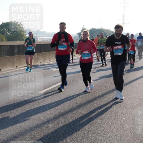 03.10.2025 - Köhlbrandbrückenlauf Fabian Wolf http://msf.ph/oto/9003552 03.10.2025 09:18:22 Position 3 3272, 1716, 1336 meine-sportfotos.de