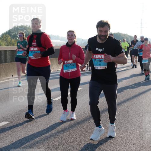 03.10.2025 - Köhlbrandbrückenlauf Fabian Wolf http://msf.ph/oto/9003606 03.10.2025 09:18:23 Position 3 3, 1716, 1336 meine-sportfotos.de