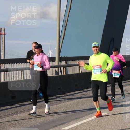 03.10.2025 - Köhlbrandbrückenlauf Julia Fischer http://msf.ph/oto/9003612 03.10.2025 09:46:17 Position 2 1473, 1409, 1188 meine-sportfotos.de