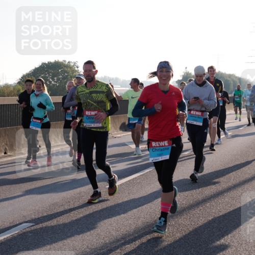 03.10.2025 - Köhlbrandbrückenlauf Fabian Wolf http://msf.ph/oto/9003730 03.10.2025 09:18:26 Position 3 1520, 1461, 1544, 1876 meine-sportfotos.de