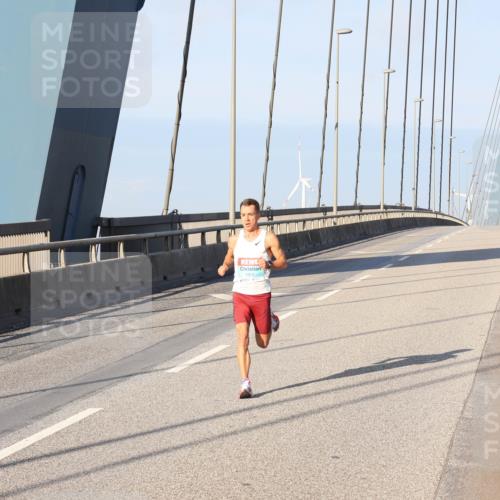 03.10.2025 - Köhlbrandbrückenlauf Julia Fischer http://msf.ph/oto/9003947 03.10.2025 09:30:58 Position 1 1013, 111, 1, 1 meine-sportfotos.de