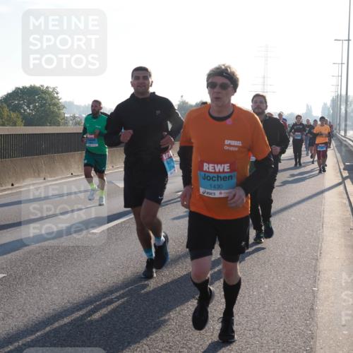 03.10.2025 - Köhlbrandbrückenlauf Fabian Wolf http://msf.ph/oto/9003961 03.10.2025 09:18:32 Position 3 1430 meine-sportfotos.de