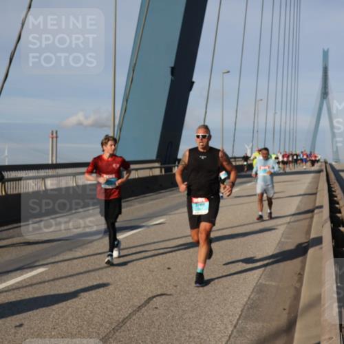 03.10.2025 - Köhlbrandbrückenlauf Julia Fischer http://msf.ph/oto/9004001 03.10.2025 09:47:21 Position 2  meine-sportfotos.de