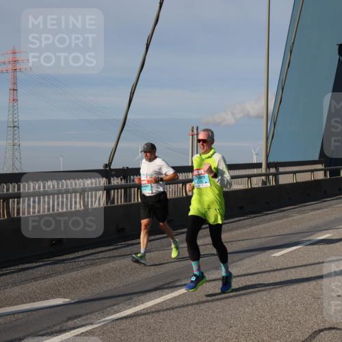 03.10.2025 - Köhlbrandbrückenlauf Julia Fischer http://msf.ph/oto/9004032 03.10.2025 09:47:28 Position 2  meine-sportfotos.de