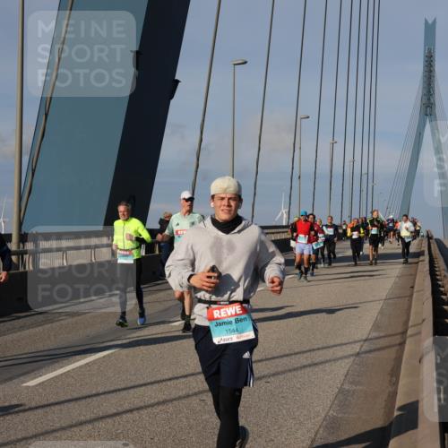 03.10.2025 - Köhlbrandbrückenlauf Julia Fischer http://msf.ph/oto/9004128 03.10.2025 09:47:45 Position 2 1544 meine-sportfotos.de
