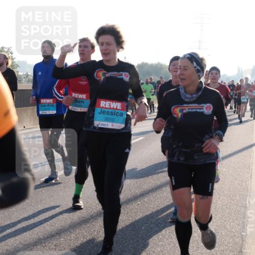 03.10.2025 - Köhlbrandbrückenlauf Fabian Wolf http://msf.ph/oto/9004322 03.10.2025 09:18:40 Position 3 2029, 2560, 3010 meine-sportfotos.de