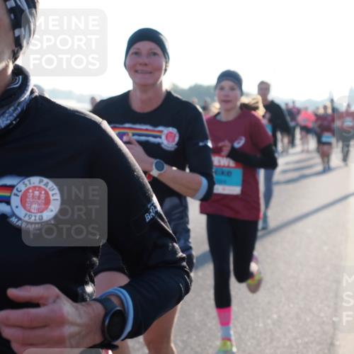 03.10.2025 - Köhlbrandbrückenlauf Fabian Wolf http://msf.ph/oto/9004347 03.10.2025 09:18:41 Position 3 1910 meine-sportfotos.de