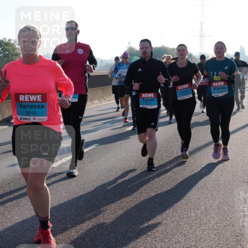 03.10.2025 - Köhlbrandbrückenlauf Fabian Wolf http://msf.ph/oto/9004738 03.10.2025 09:18:52 Position 3 3210, 3515, 3724, 1460 meine-sportfotos.de