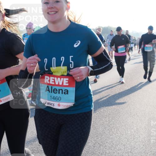 03.10.2025 - Köhlbrandbrückenlauf Fabian Wolf http://msf.ph/oto/9004826 03.10.2025 09:18:55 Position 3 3724, 2025, 1460 meine-sportfotos.de