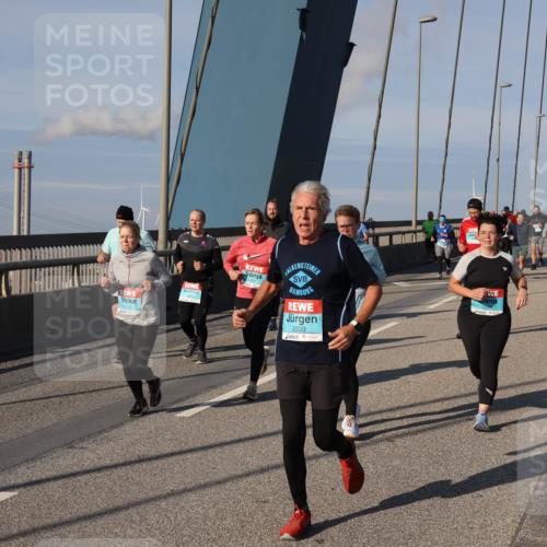 03.10.2025 - Köhlbrandbrückenlauf Julia Fischer http://msf.ph/oto/9005076 03.10.2025 09:50:54 Position 2 2699 meine-sportfotos.de