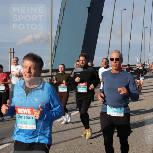 03.10.2025 - Köhlbrandbrückenlauf Julia Fischer http://msf.ph/oto/9005239 03.10.2025 09:51:36 Position 2 1752, 3144, 2246 meine-sportfotos.de