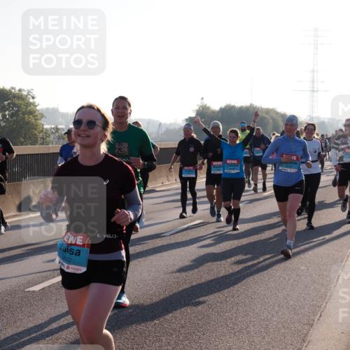 03.10.2025 - Köhlbrandbrückenlauf Fabian Wolf http://msf.ph/oto/9005380 03.10.2025 09:19:12 Position 3 298, 3642, 3539 meine-sportfotos.de