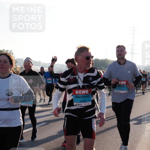 03.10.2025 - Köhlbrandbrückenlauf Fabian Wolf http://msf.ph/oto/9005518 03.10.2025 09:19:16 Position 3 3017, 3540, 1505 meine-sportfotos.de