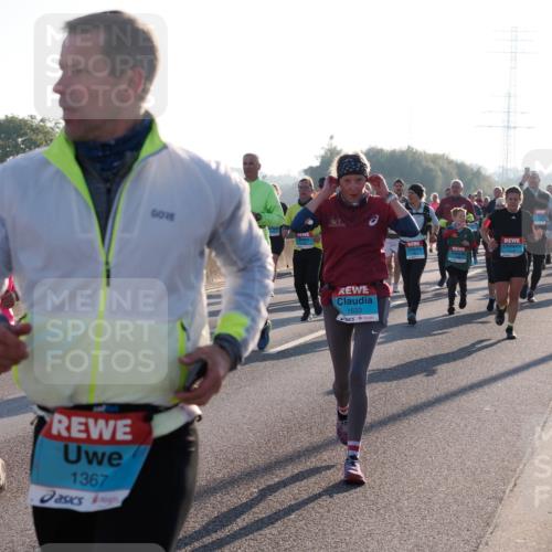 03.10.2025 - Köhlbrandbrückenlauf Fabian Wolf http://msf.ph/oto/9005656 03.10.2025 09:19:21 Position 3 1367, 1633, 1649 meine-sportfotos.de