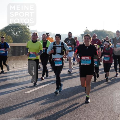 03.10.2025 - Köhlbrandbrückenlauf Fabian Wolf http://msf.ph/oto/9005807 03.10.2025 09:19:25 Position 3 1663, 1919, 1649, 3500 meine-sportfotos.de