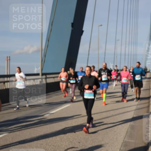 03.10.2025 - Köhlbrandbrückenlauf Julia Fischer http://msf.ph/oto/9005851 03.10.2025 09:53:41 Position 2  meine-sportfotos.de