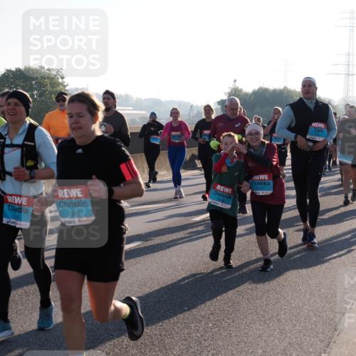 03.10.2025 - Köhlbrandbrückenlauf Fabian Wolf http://msf.ph/oto/9005854 03.10.2025 09:19:26 Position 3 1663, 19, 1649, 3499, 3500, 3435 meine-sportfotos.de