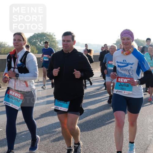 03.10.2025 - Köhlbrandbrückenlauf Fabian Wolf http://msf.ph/oto/9006083 03.10.2025 09:19:31 Position 3 1565, 1523, 1492, 41, 29, 2012, 1640 meine-sportfotos.de