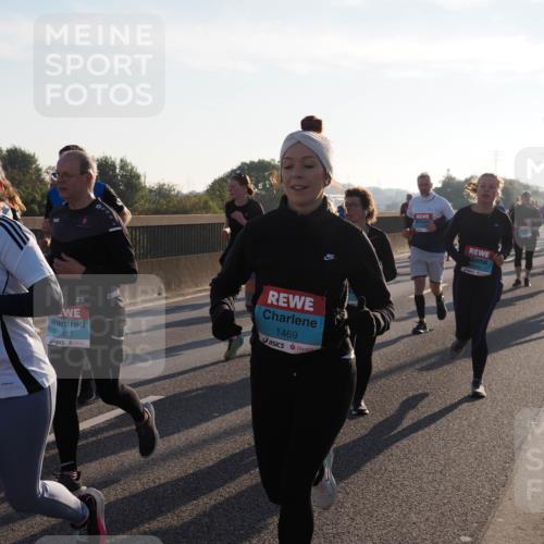 03.10.2025 - Köhlbrandbrückenlauf Fabian Wolf http://msf.ph/oto/9006284 03.10.2025 09:19:37 Position 3 2749, 2825, 1469, 1654 meine-sportfotos.de