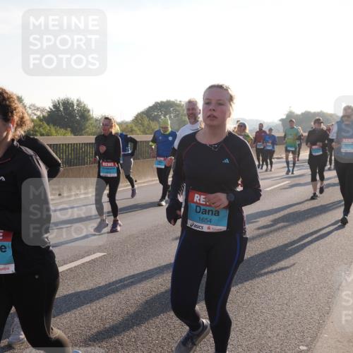 03.10.2025 - Köhlbrandbrückenlauf Fabian Wolf http://msf.ph/oto/9006328 03.10.2025 09:19:38 Position 3 1305, 1615, 1654 meine-sportfotos.de