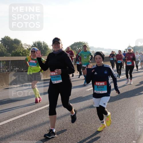 03.10.2025 - Köhlbrandbrückenlauf Fabian Wolf http://msf.ph/oto/9006424 03.10.2025 09:19:42 Position 3 1879, 3175, 3178 meine-sportfotos.de