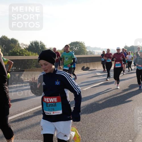 03.10.2025 - Köhlbrandbrückenlauf Fabian Wolf http://msf.ph/oto/9006449 03.10.2025 09:19:42 Position 3 3175, 3178 meine-sportfotos.de