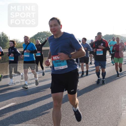 03.10.2025 - Köhlbrandbrückenlauf Fabian Wolf http://msf.ph/oto/9007064 03.10.2025 09:19:59 Position 3 3229, 2026, 3405 meine-sportfotos.de