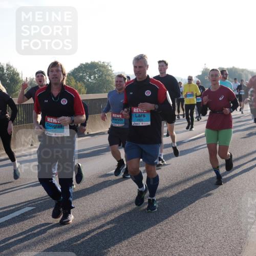 03.10.2025 - Köhlbrandbrückenlauf Fabian Wolf http://msf.ph/oto/9007117 03.10.2025 09:20:01 Position 3 3471, 3407, 3405 meine-sportfotos.de