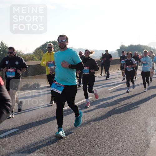 03.10.2025 - Köhlbrandbrückenlauf Fabian Wolf http://msf.ph/oto/9007276 03.10.2025 09:20:04 Position 3 17, 47, 2905, 2077 meine-sportfotos.de
