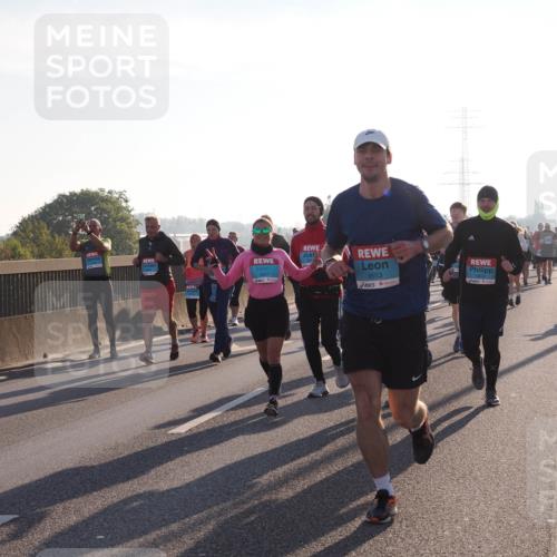 03.10.2025 - Köhlbrandbrückenlauf Fabian Wolf http://msf.ph/oto/9007525 03.10.2025 09:20:14 Position 3 3827, 3653 meine-sportfotos.de