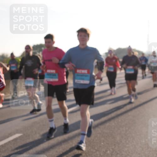 03.10.2025 - Köhlbrandbrückenlauf Fabian Wolf http://msf.ph/oto/9007688 03.10.2025 09:20:17 Position 3  meine-sportfotos.de