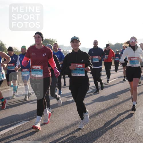 03.10.2025 - Köhlbrandbrückenlauf Fabian Wolf http://msf.ph/oto/9007793 03.10.2025 09:20:21 Position 3 11, 1591, 1747, 3723 meine-sportfotos.de