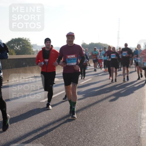 03.10.2025 - Köhlbrandbrückenlauf Fabian Wolf http://msf.ph/oto/9007874 03.10.2025 09:20:23 Position 3 1124, 2832 meine-sportfotos.de