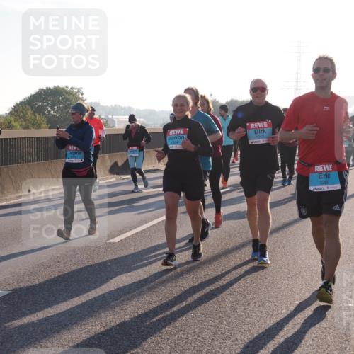 03.10.2025 - Köhlbrandbrückenlauf Fabian Wolf http://msf.ph/oto/9007950 03.10.2025 09:20:26 Position 3 2079, 1303, 1304, 3201 meine-sportfotos.de