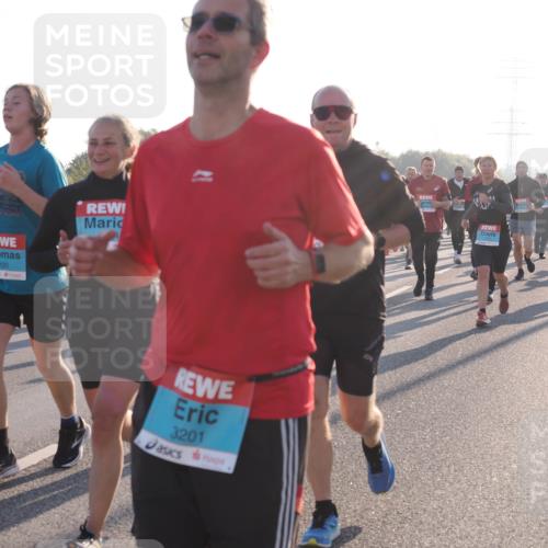 03.10.2025 - Köhlbrandbrückenlauf Fabian Wolf http://msf.ph/oto/9008012 03.10.2025 09:20:27 Position 3 2079, 3200, 3201 meine-sportfotos.de
