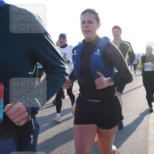 03.10.2025 - Köhlbrandbrückenlauf Fabian Wolf http://msf.ph/oto/9008272 03.10.2025 09:20:38 Position 3 35, 13, 1464 meine-sportfotos.de
