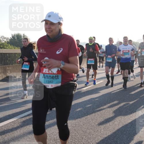 03.10.2025 - Köhlbrandbrückenlauf Fabian Wolf http://msf.ph/oto/9008619 03.10.2025 09:20:46 Position 3 2686, 1342, 1372 meine-sportfotos.de