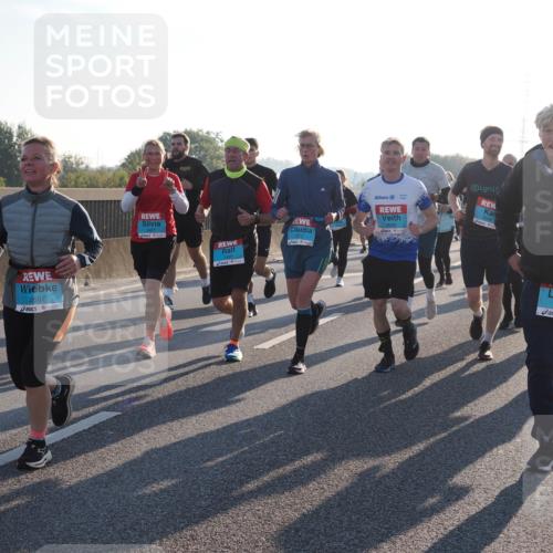 03.10.2025 - Köhlbrandbrückenlauf Fabian Wolf http://msf.ph/oto/9008649 03.10.2025 09:20:47 Position 3 2687, 3372, 3049, 3048, 1372 meine-sportfotos.de