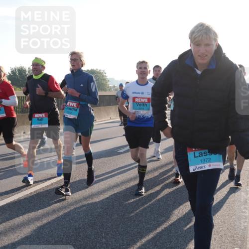 03.10.2025 - Köhlbrandbrückenlauf Fabian Wolf http://msf.ph/oto/9008697 03.10.2025 09:20:48 Position 3 3487, 3486, 3372, 30491, 1372 meine-sportfotos.de