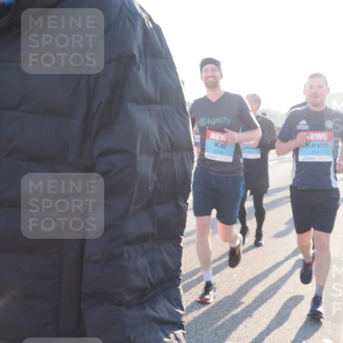 03.10.2025 - Köhlbrandbrückenlauf Fabian Wolf http://msf.ph/oto/9008733 03.10.2025 09:20:49 Position 3 3048, 3047 meine-sportfotos.de