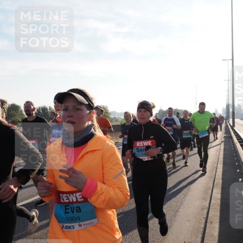 03.10.2025 - Köhlbrandbrückenlauf Fabian Wolf http://msf.ph/oto/9009662 03.10.2025 09:21:12 Position 3 1725, 3783, 1994 meine-sportfotos.de